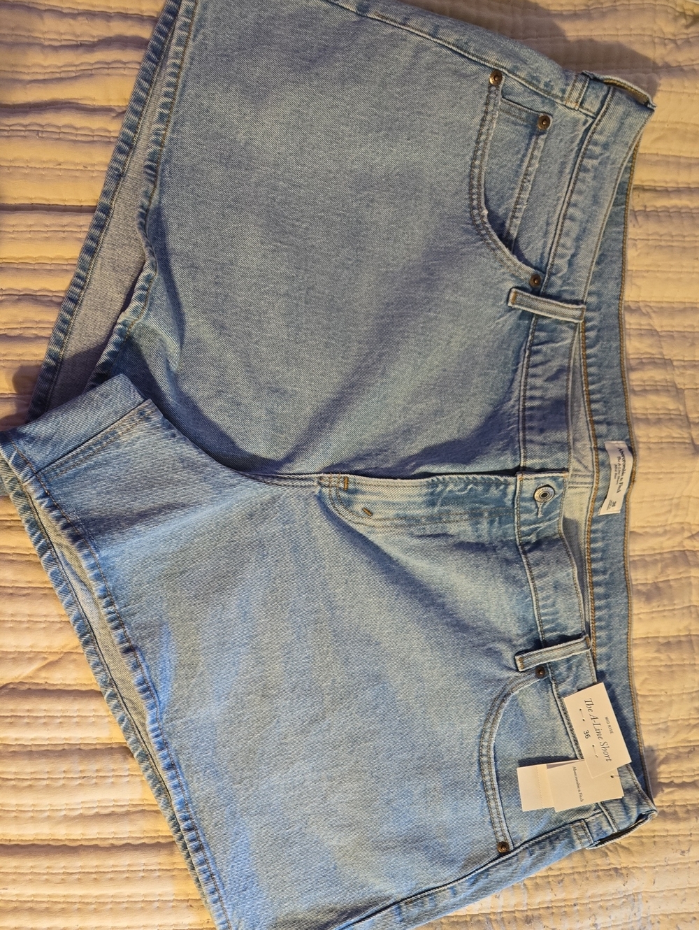 NWT Abercrombie & Fitch Light Blue Denim Jean Shorts A-Line Style